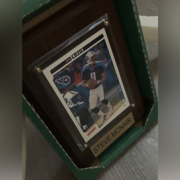 Steve McNair Tennessee Titans QB NFL Victory trading card in Plaque+ framed NWT - Picture 4 of 6